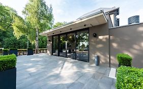 Airfield Living - Airport